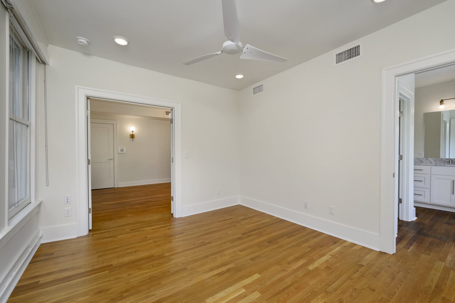Gallery Photo 7